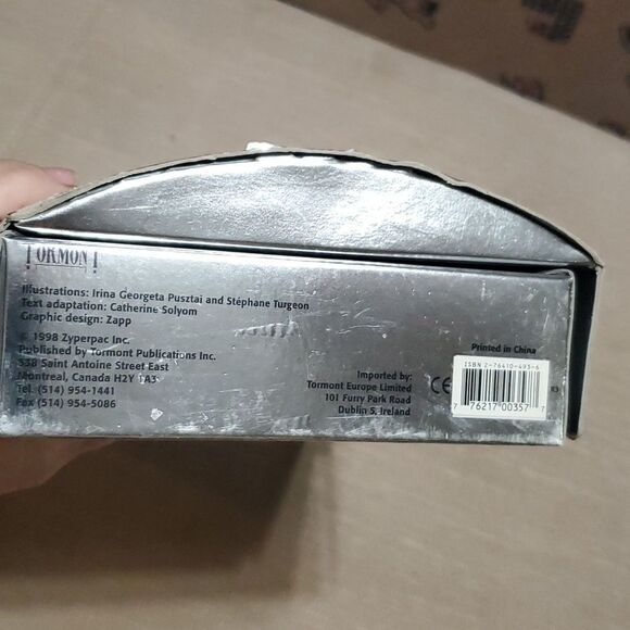 WIZARD OF OZ MASKS, BOOK, EMERALD CITY GLASSES & KEEPSAKE TINMAN BOX 1998, & DVD - Picture 16 of 16